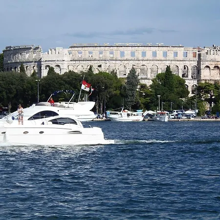 Lägenhet Lana