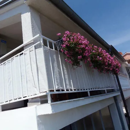 Apartment Lana